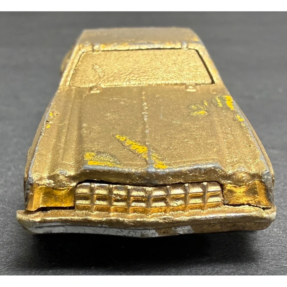Hot Wheels Monte Carlo 1974 Redline 1:64 Gold Spray Paint Vintage Toy Car